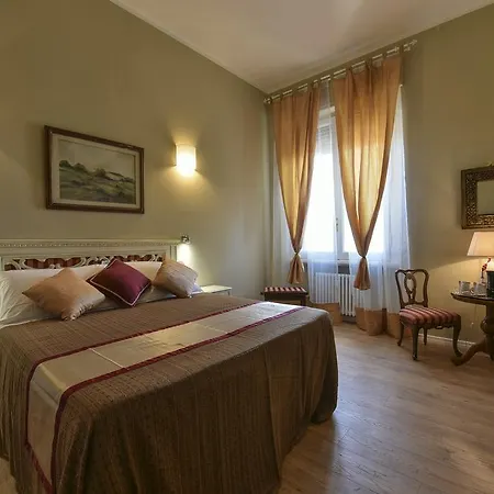 Florence Station Rooms-2